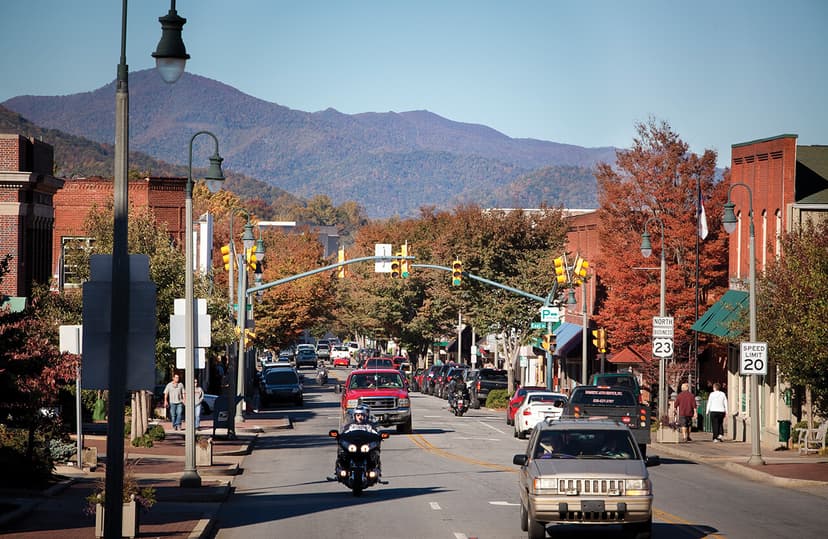 Downtown Waynesville with mountain backdrop